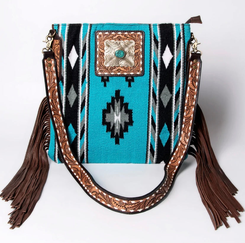 Lila Crossbody purse, Turquoise Blue - Bagman